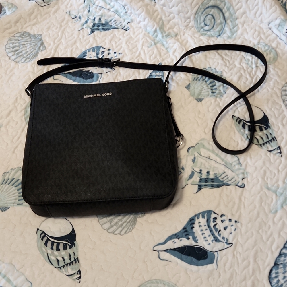 Michael Kors Crossbody
